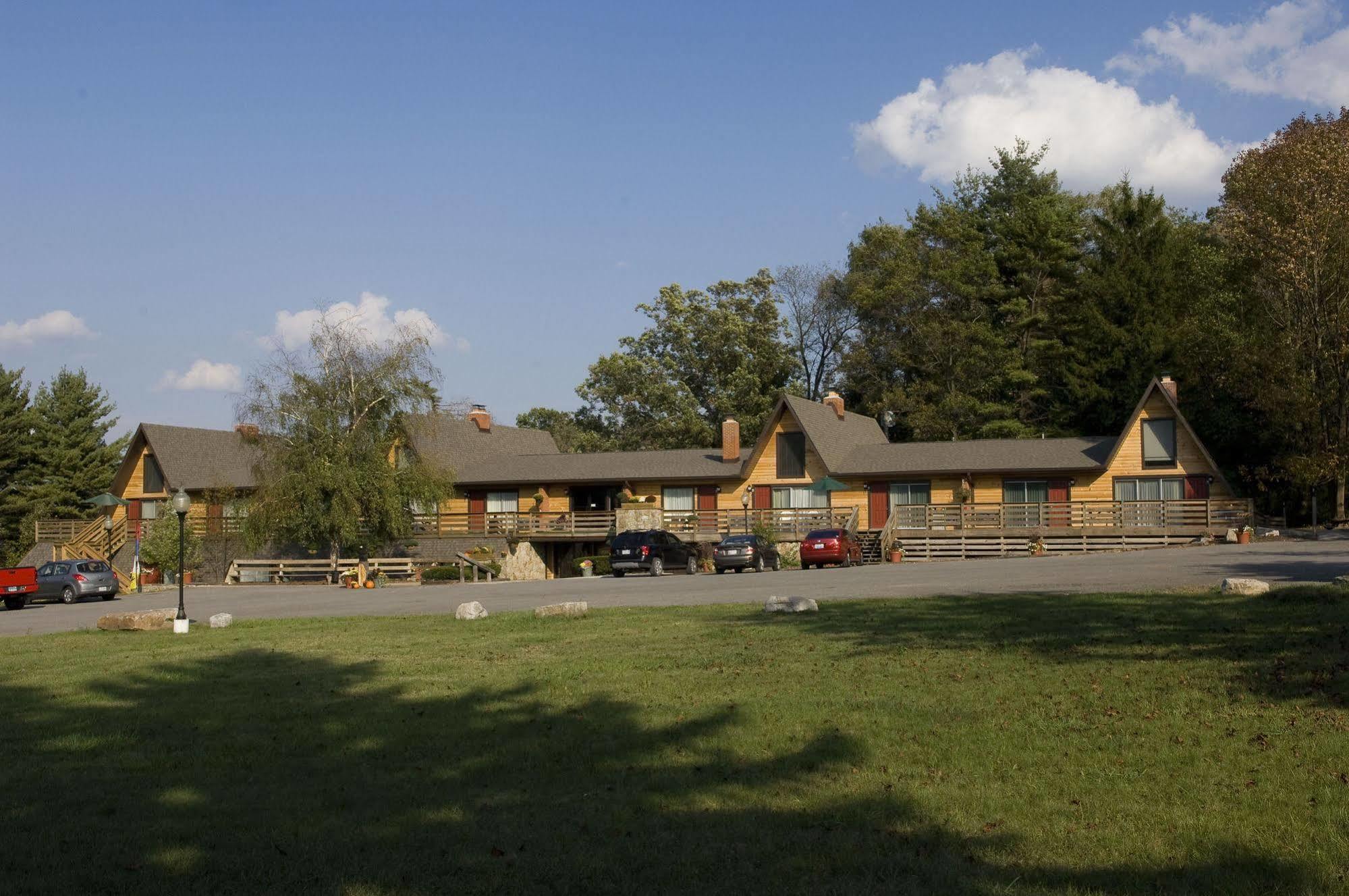 Inn At Deep Creek Oakland Kültér fotó